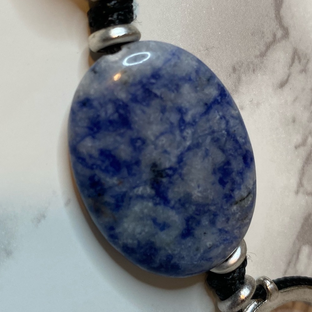 Long necklace - Picture 4 of 4